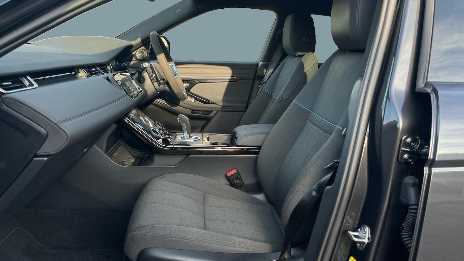 Used Land Rover Range Rover Evoque 2022 for sale - 77653545: Photo 3