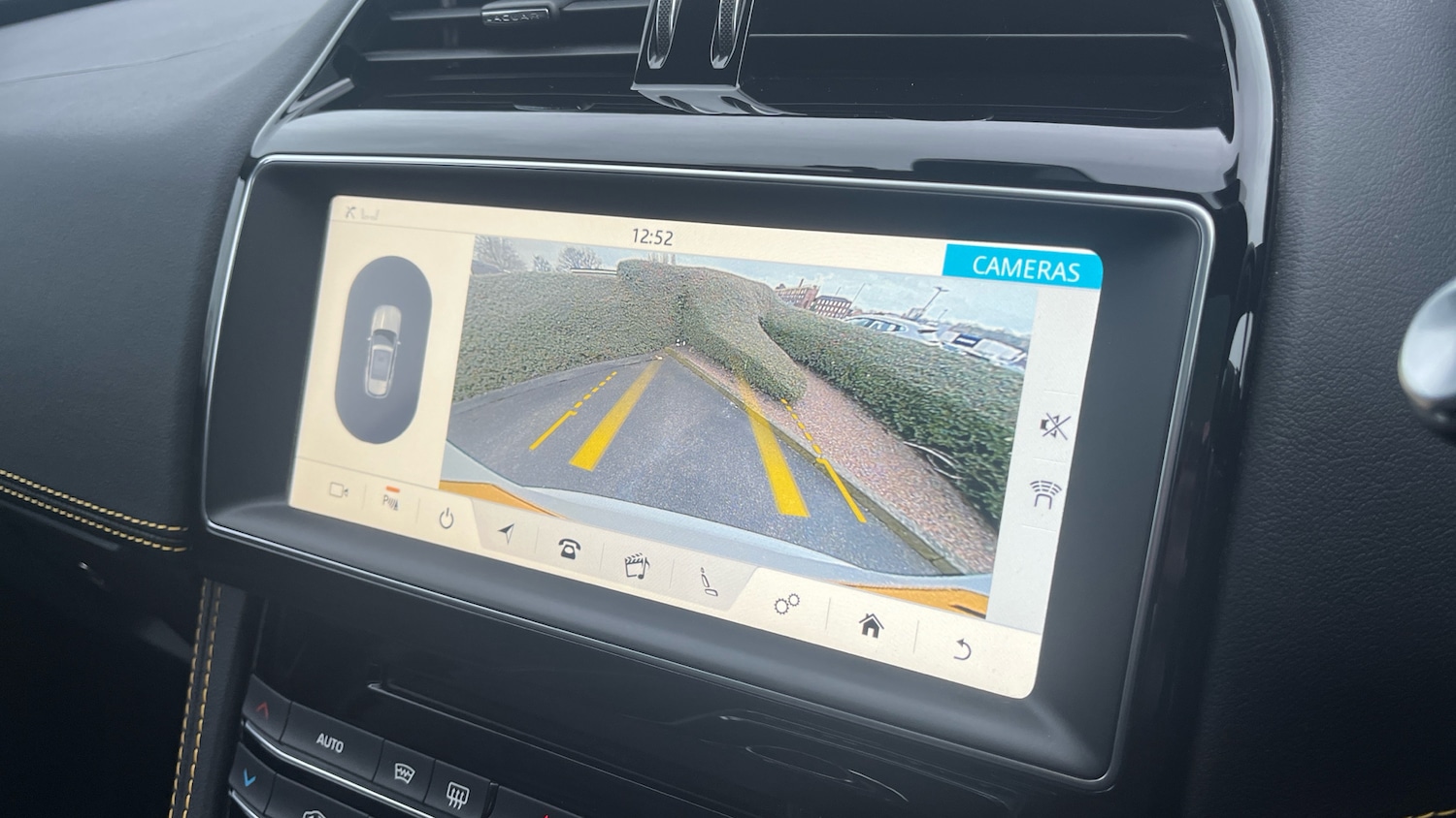 Used Jaguar F-Pace 2020 for sale - 76764110: Photo 12