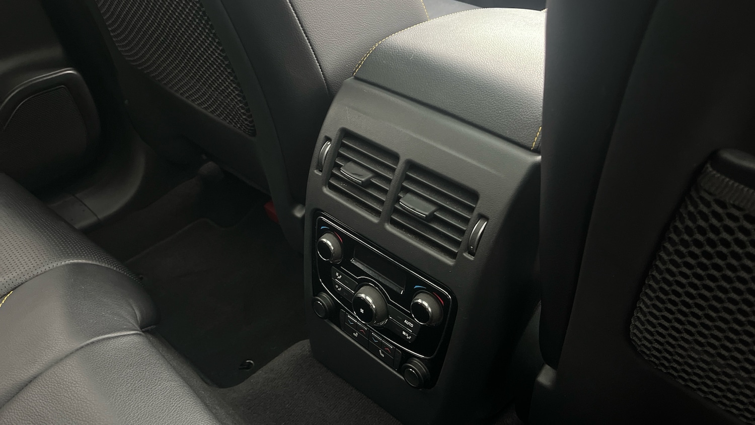 Used Jaguar F-Pace 2020 for sale - 76764110: Photo 18