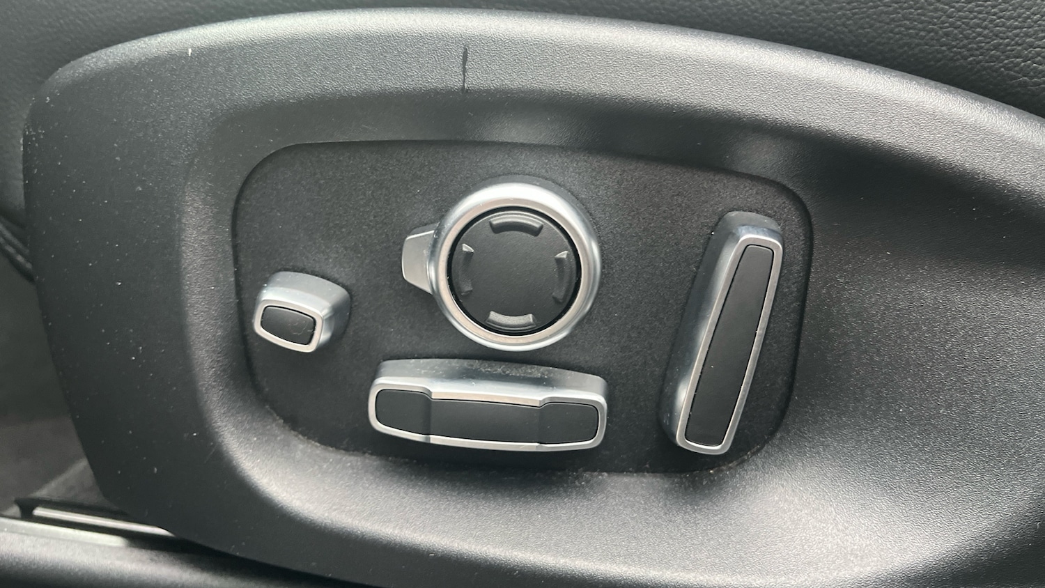 Used Jaguar F-Pace 2020 for sale - 76764110: Photo 28