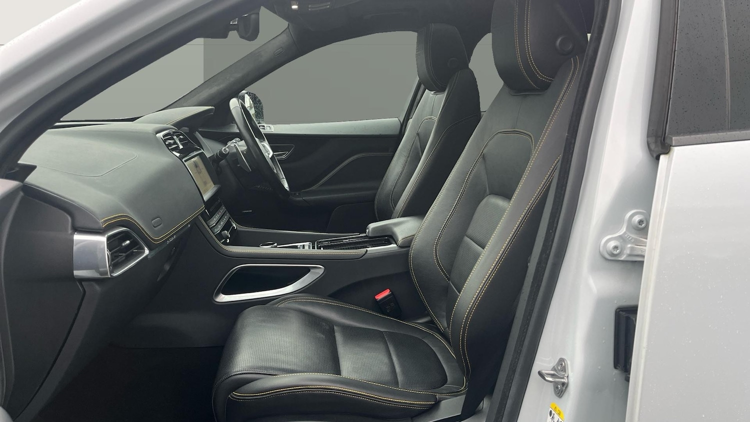 Used Jaguar F-Pace 2020 for sale - 76764110: Photo 3