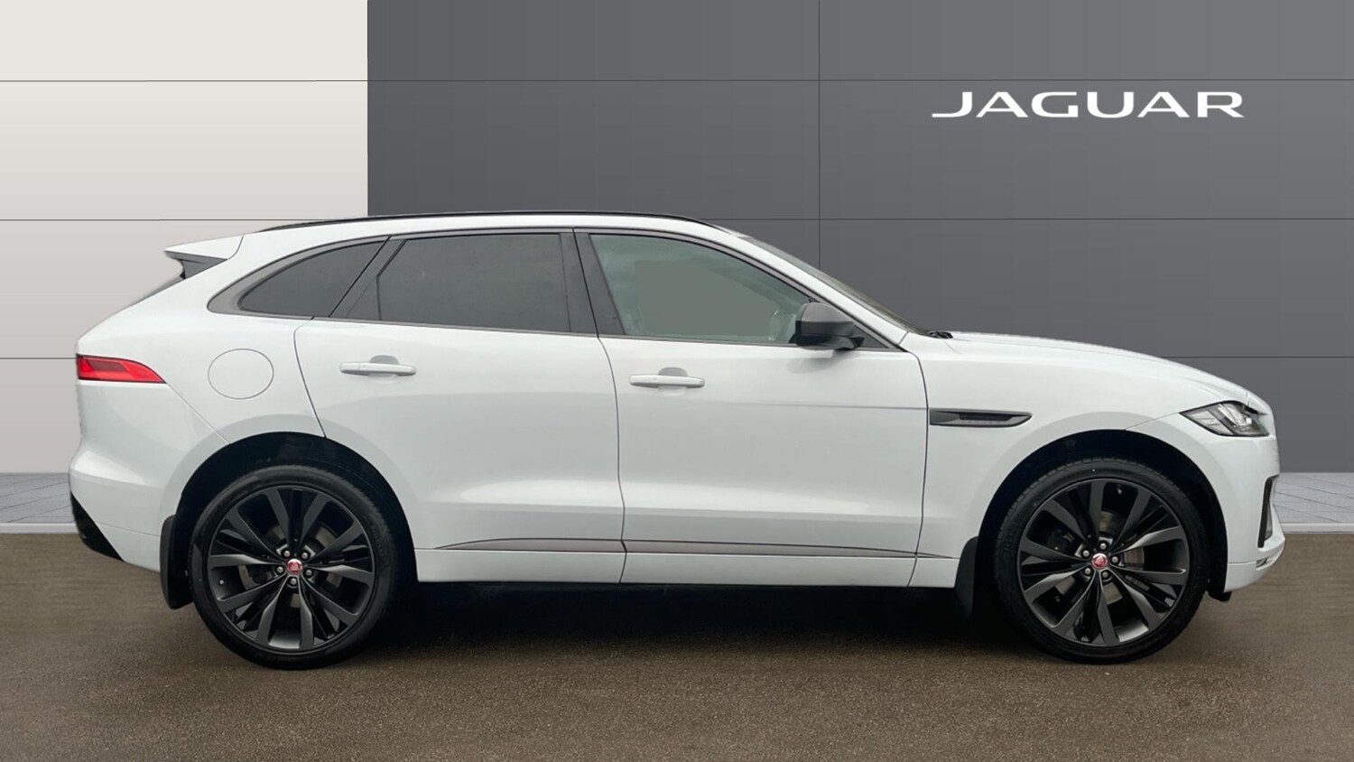 Used Jaguar F-Pace 2020 for sale - 76764110: Photo 5