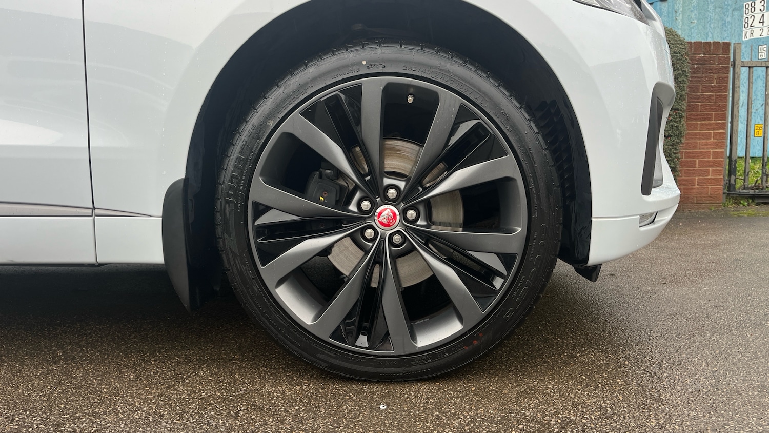 Used Jaguar F-Pace 2020 for sale - 76764110: Photo 8