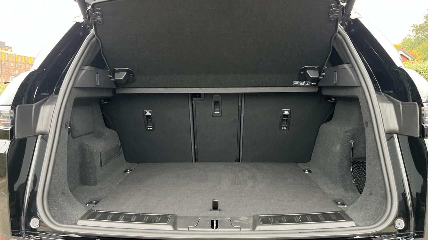 Used Land Rover Range Rover Evoque 2025 for sale - 76230823: Photo 10