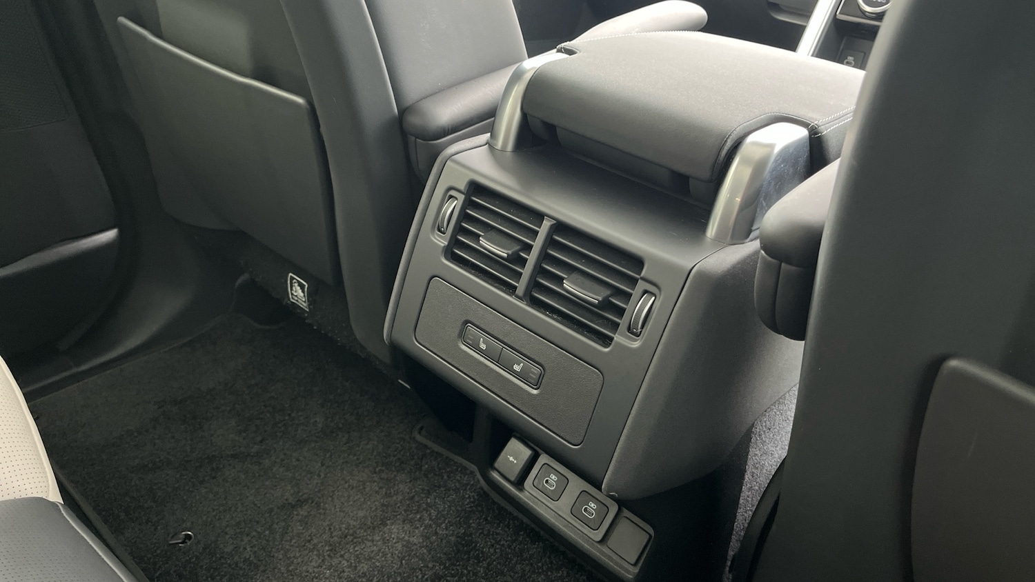 Used Land Rover Discovery 2025 for sale - 76234550: Photo 18