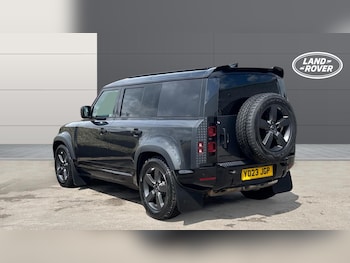 Used Land Rover Defender 2023 for sale - 78592393: Photo