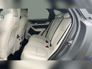 Used Jaguar F-Pace 2021 for sale - 76299310: Photo