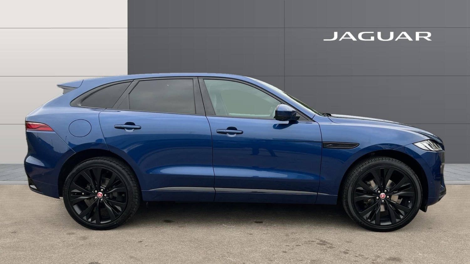 Used Jaguar F-Pace 2021 for sale - 76299310: Photo 5