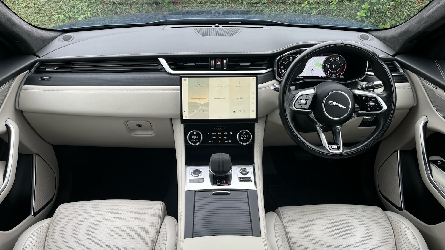 Used Jaguar F-Pace 2021 for sale - 76299310: Photo 9