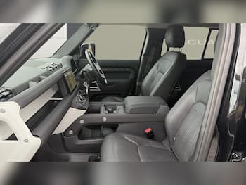 Used Land Rover Defender 2021 for sale - 79716739: Photo