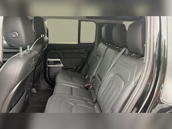 Used Land Rover Defender 2021 for sale - 79716739: Photo