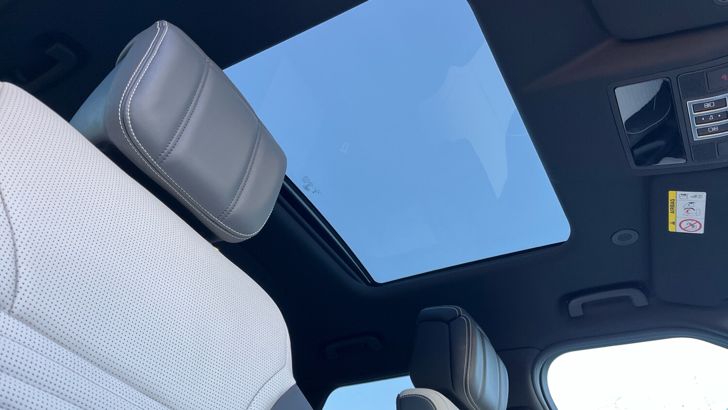 Used Land Rover Discovery 2023 for sale - 78101621: Photo 20