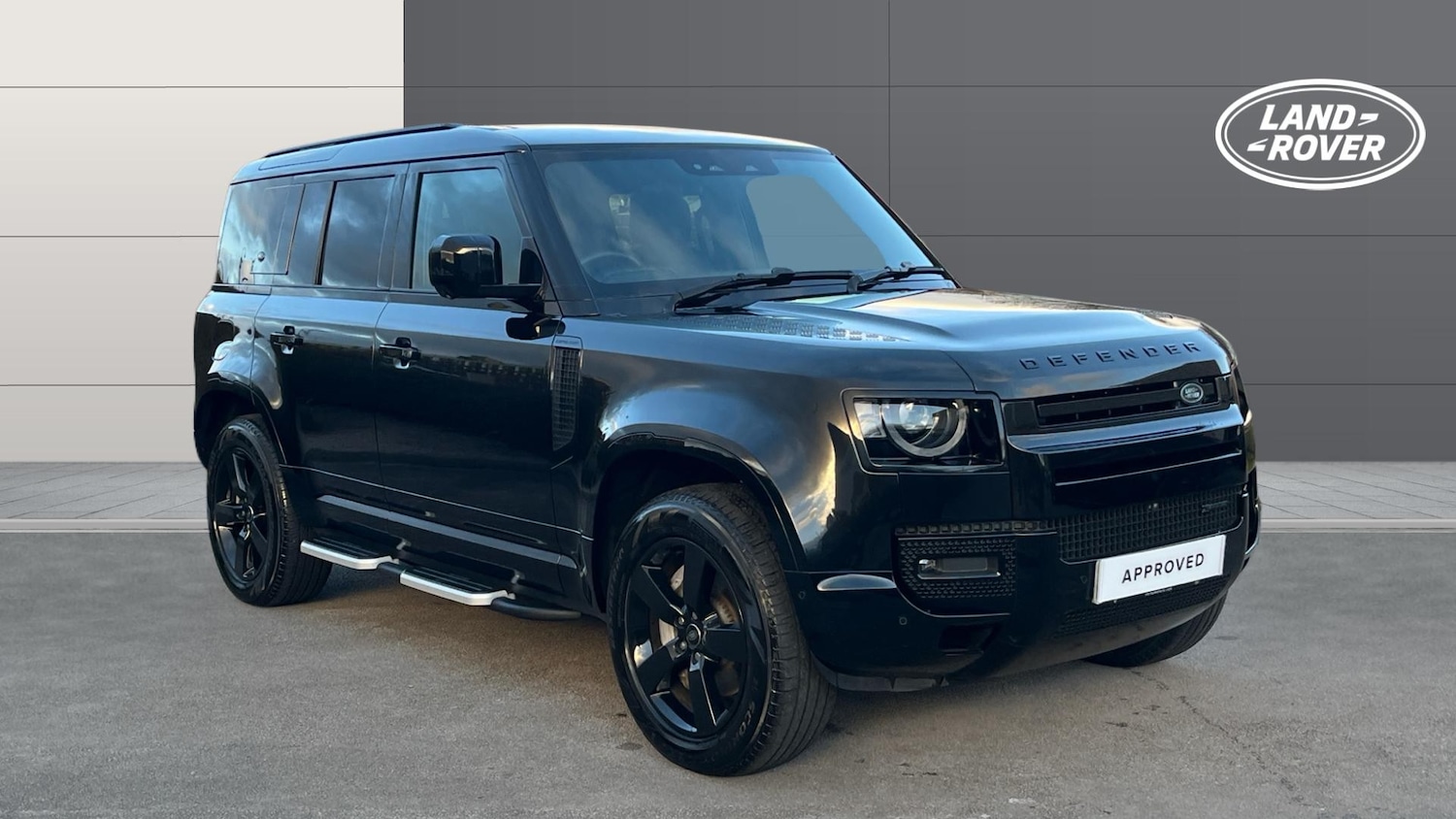 Used Land Rover Defender 2023 for sale - 76895240: Photo 1