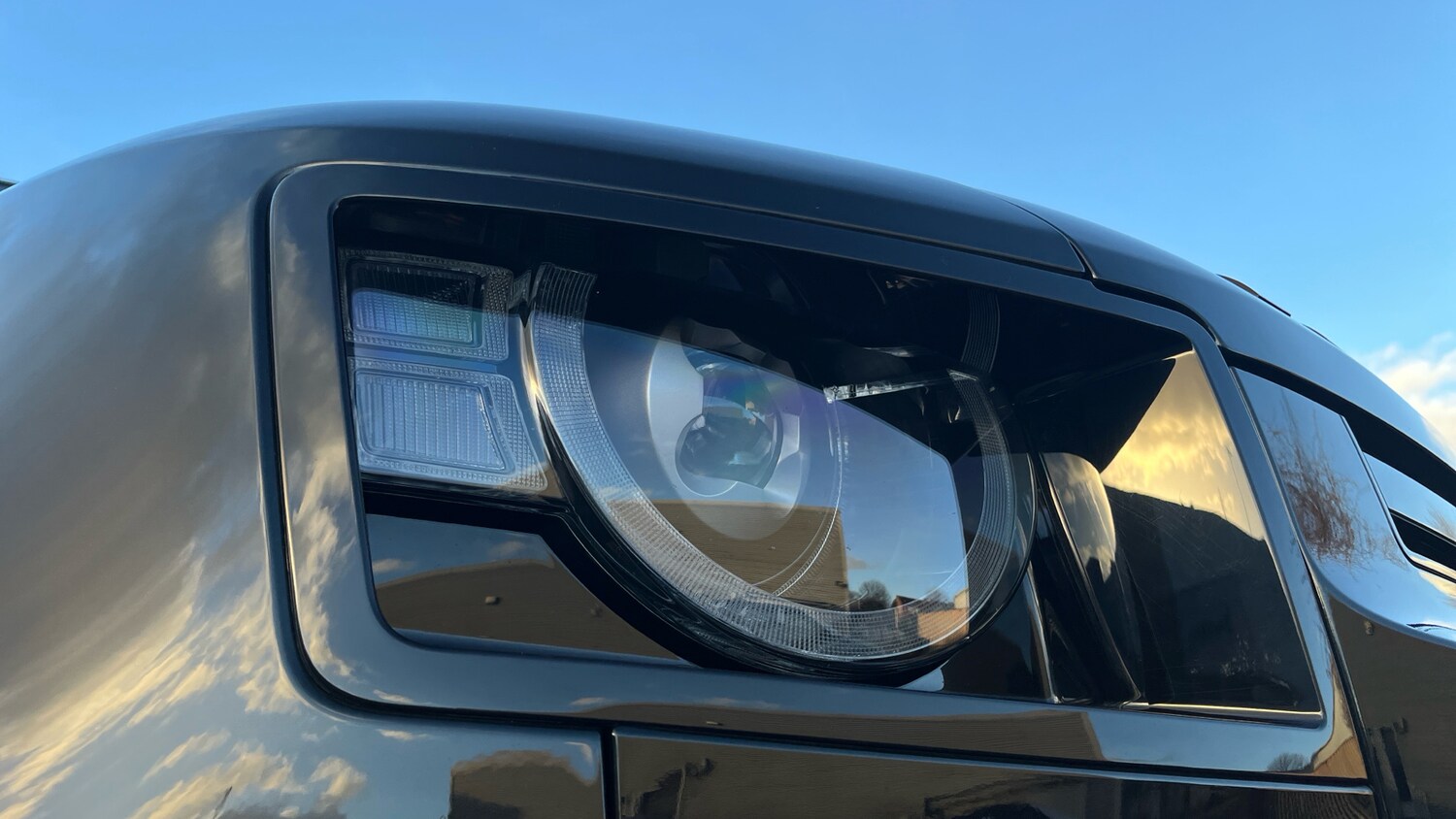 Used Land Rover Defender 2023 for sale - 76895240: Photo 17