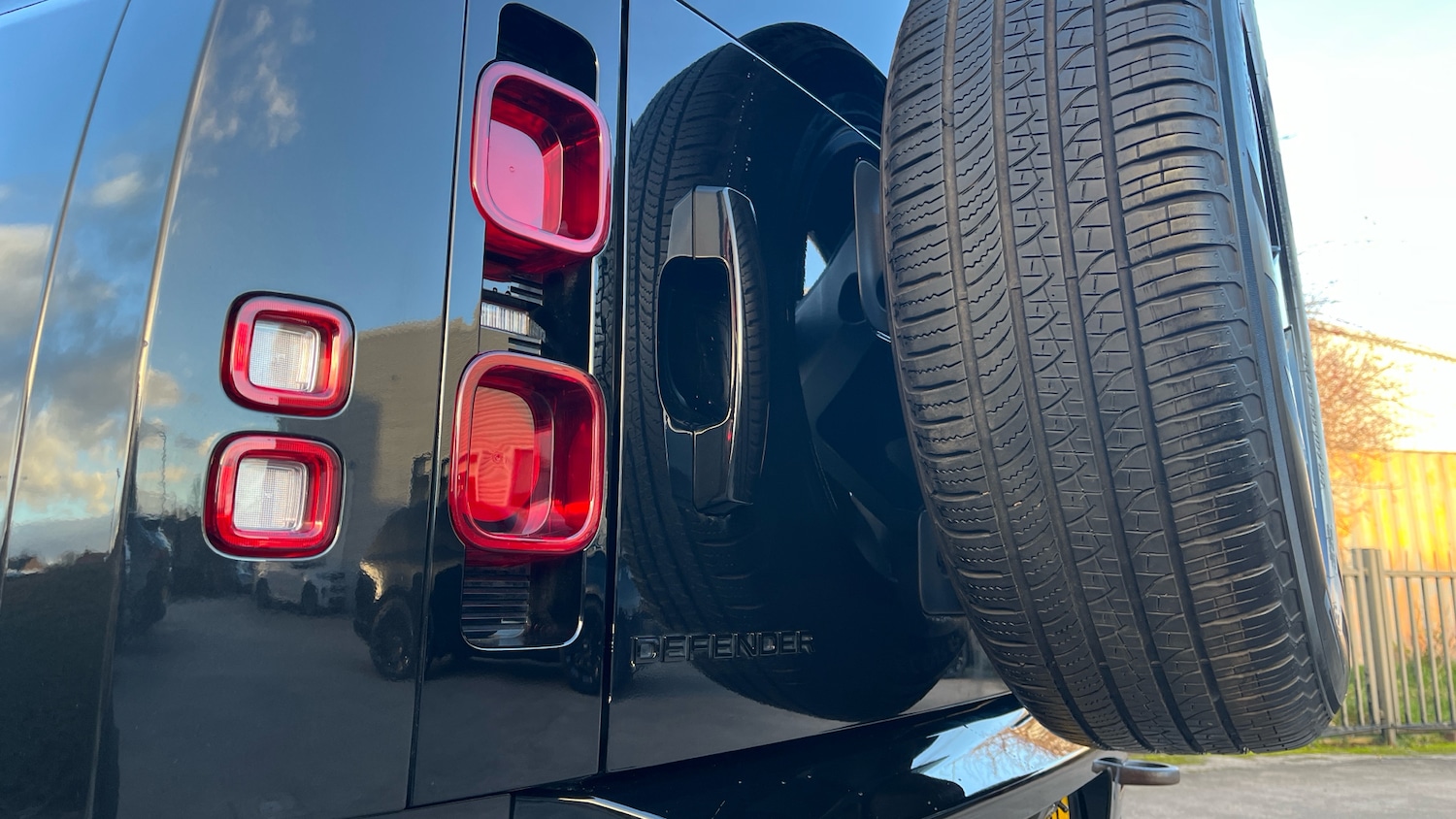 Used Land Rover Defender 2023 for sale - 76895240: Photo 19