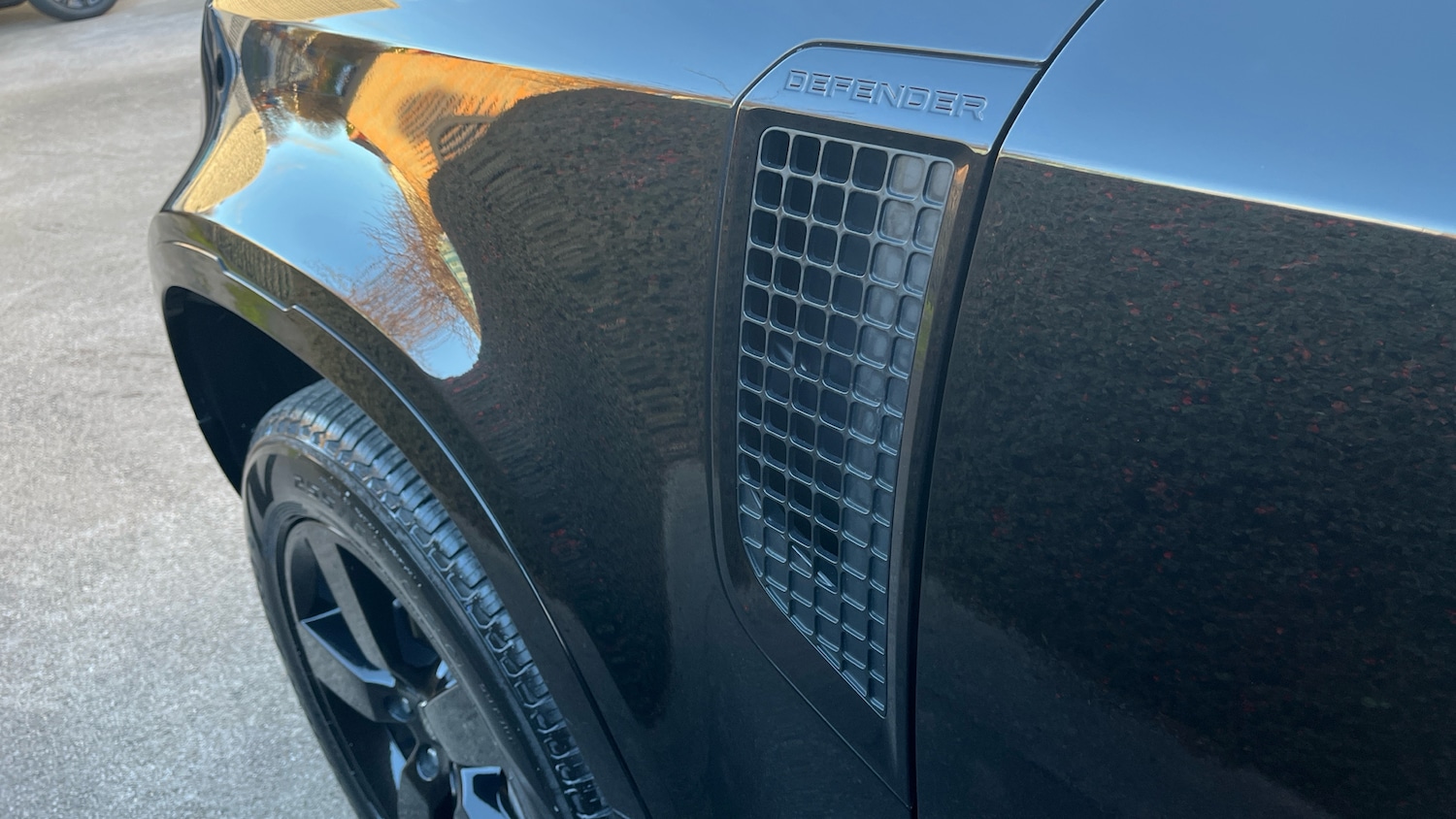 Used Land Rover Defender 2023 for sale - 76895240: Photo 20