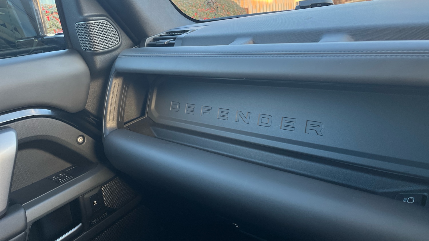 Used Land Rover Defender 2023 for sale - 76895240: Photo 23