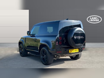Used Land Rover Defender 2023 for sale - 78657060: Photo