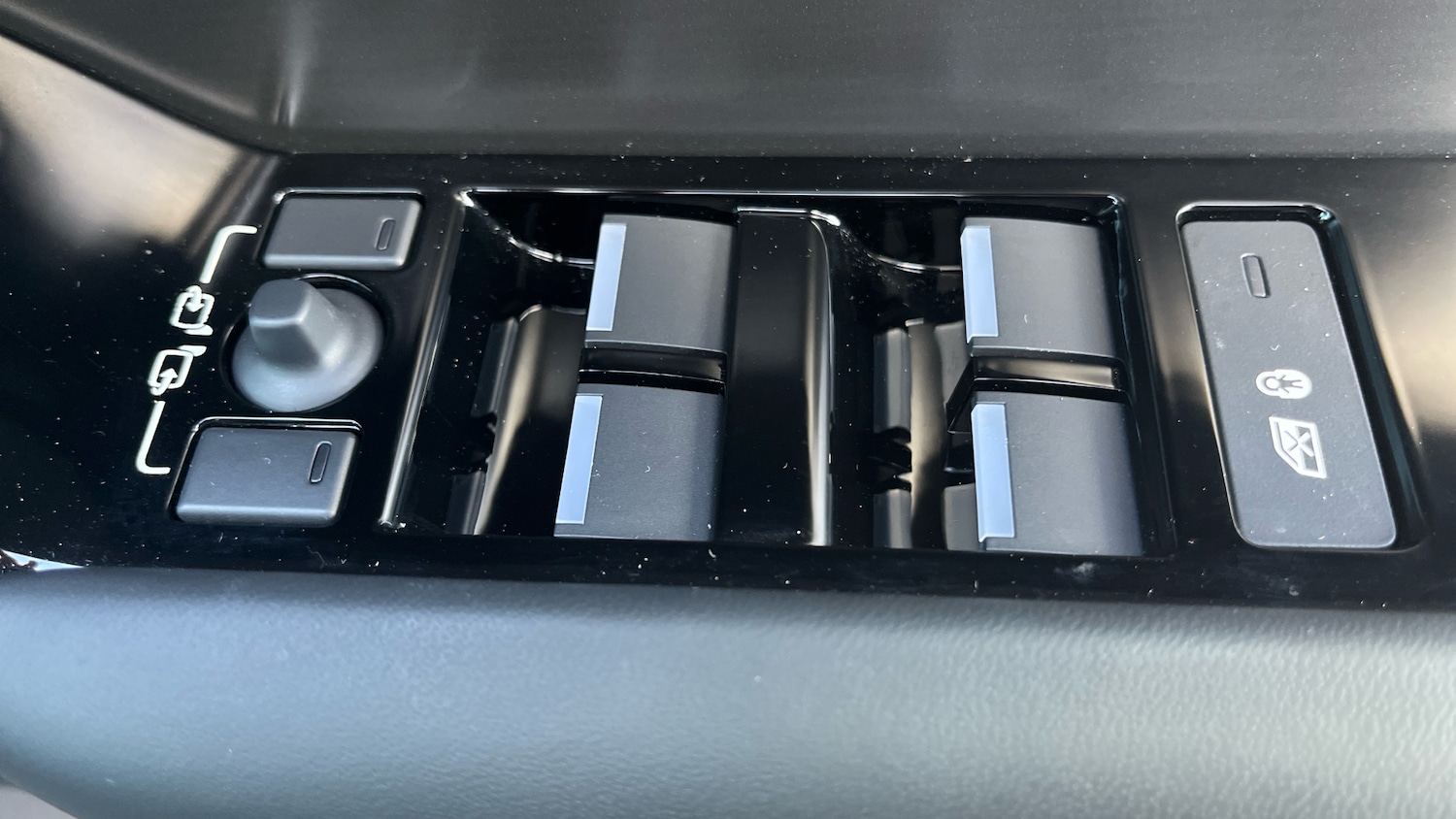 Used Land Rover Range Rover Velar 2025 for sale - 78166123: Photo 25