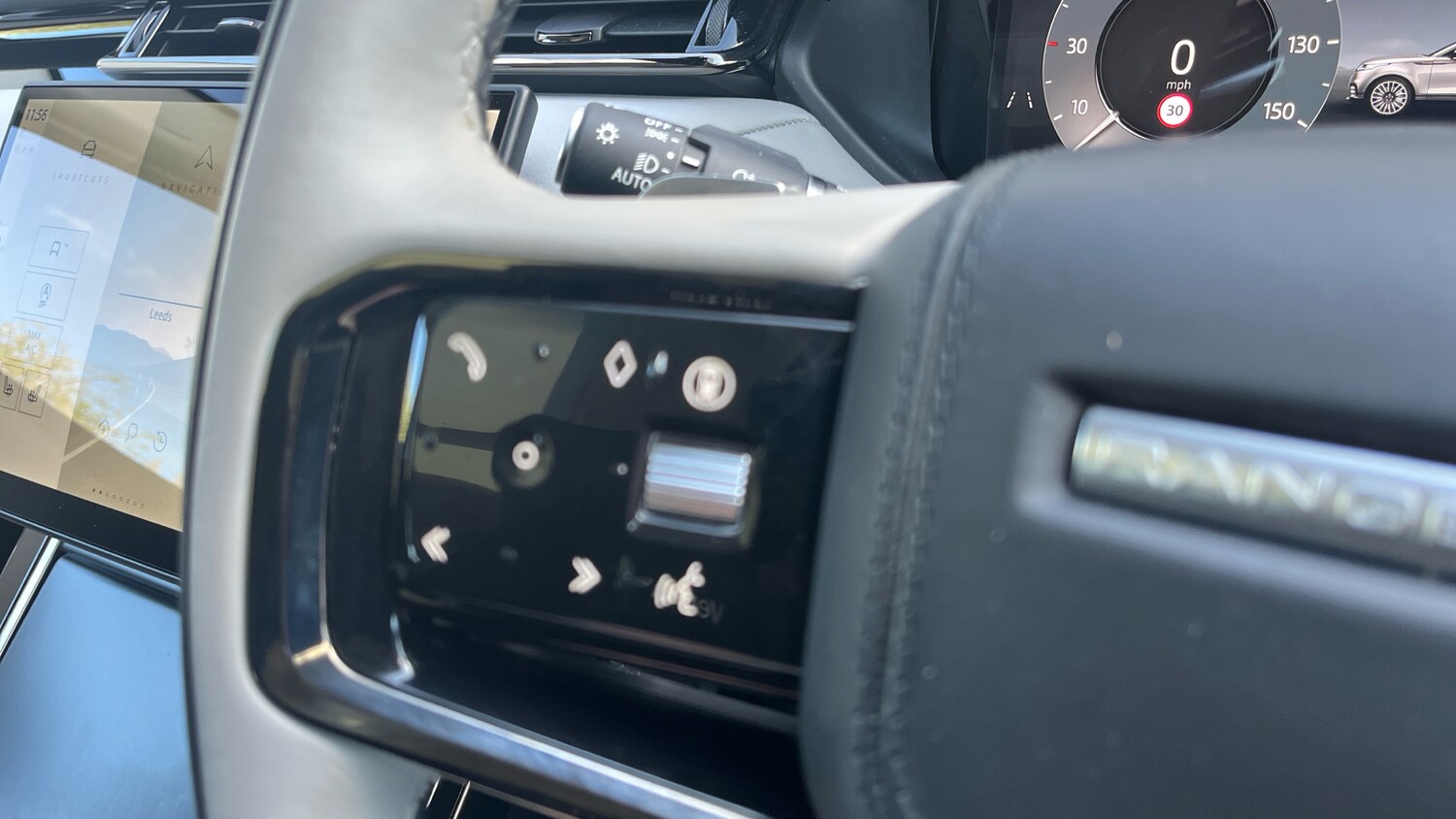 Used Land Rover Range Rover Velar 2025 for sale - 78166123: Photo 44