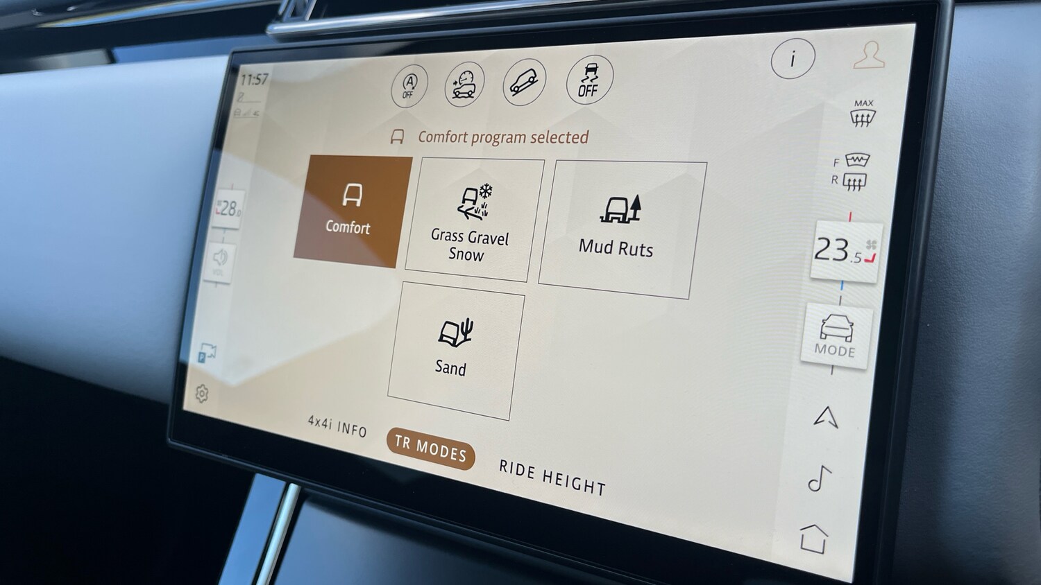 Used Land Rover Range Rover Velar 2025 for sale - 78166123: Photo 50