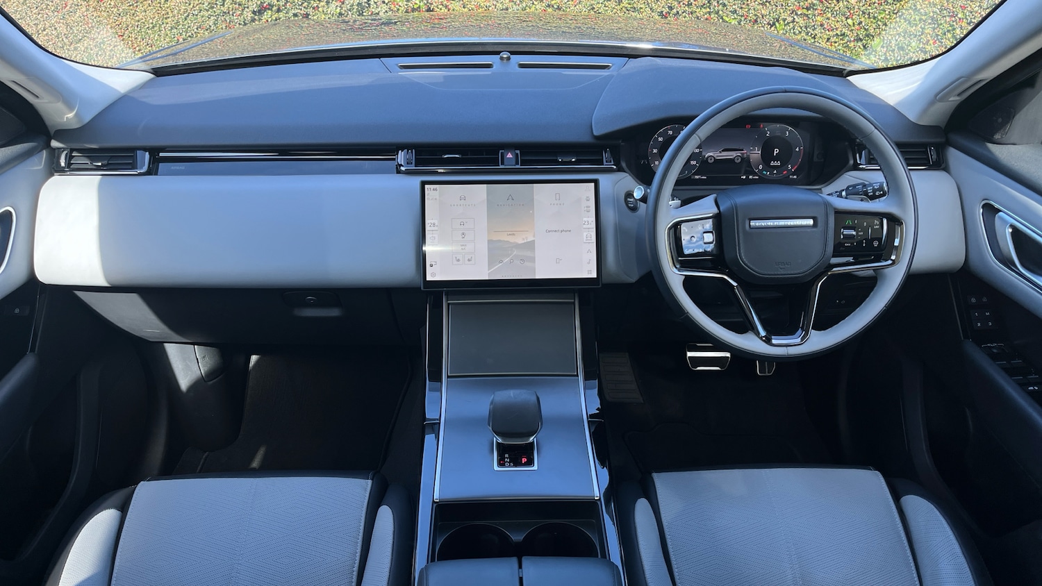 Used Land Rover Range Rover Velar 2025 for sale - 78166123: Photo 9