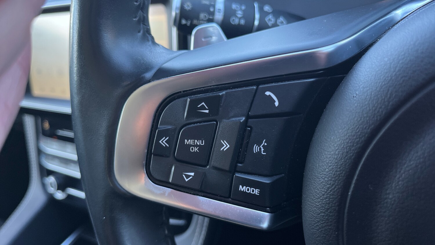 Used Jaguar F-Pace 2019 for sale - 76891983: Photo 23