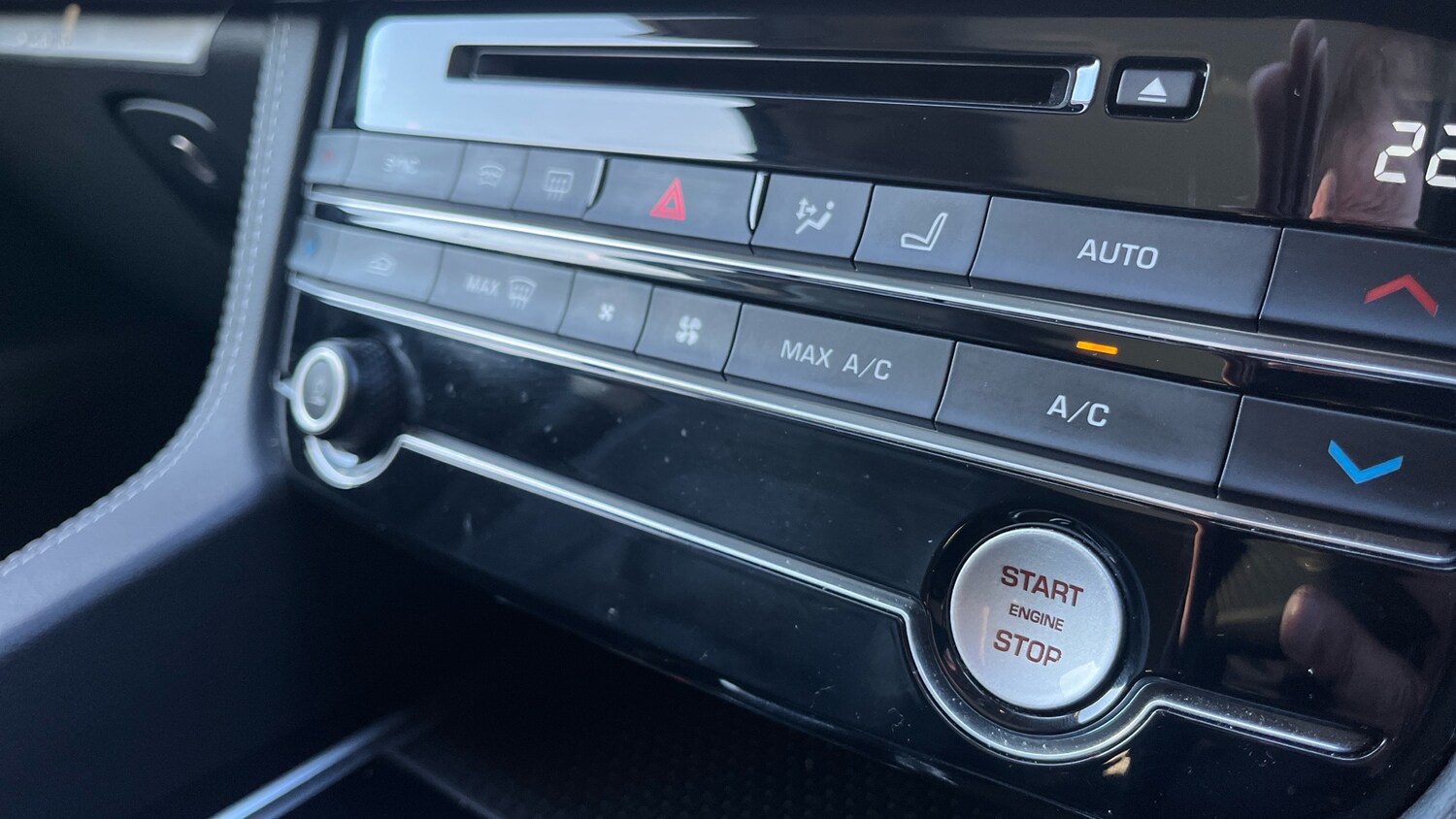 Used Jaguar F-Pace 2019 for sale - 76891983: Photo 27