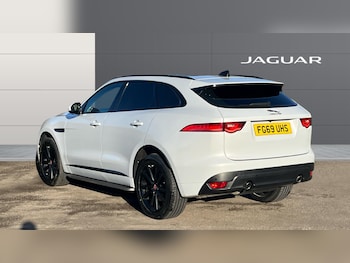 Used Jaguar F-Pace 2019 for sale - 76891983: Photo