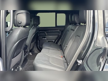 Used Land Rover Defender 2025 for sale - 79365935: Photo