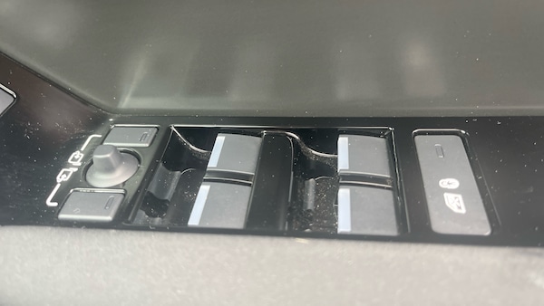Used Land Rover Range Rover Velar 2025 for sale - 76340986: Photo 22