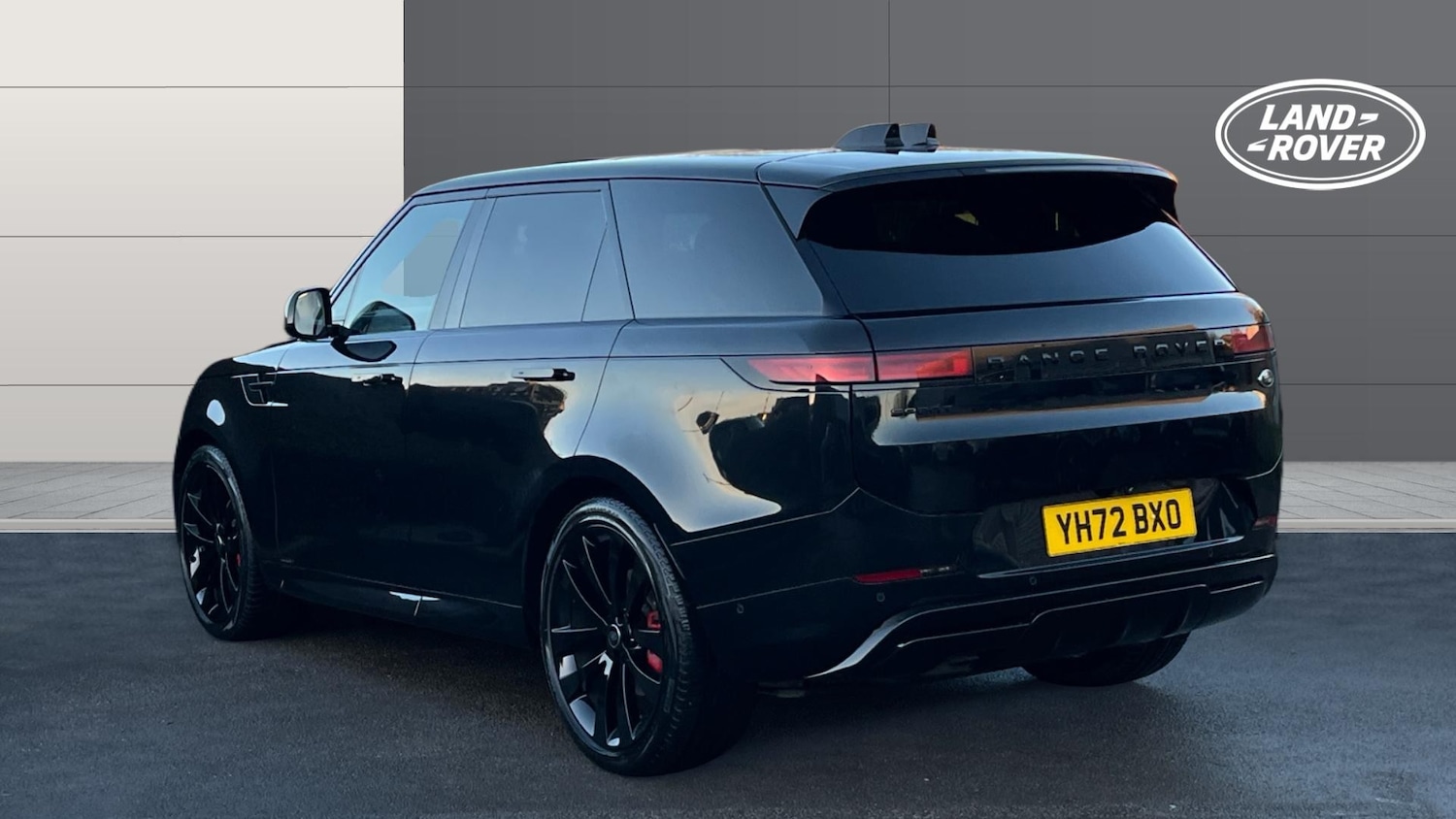 Used Land Rover Range Rover Sport 2023 for sale - 76919702: Photo 2
