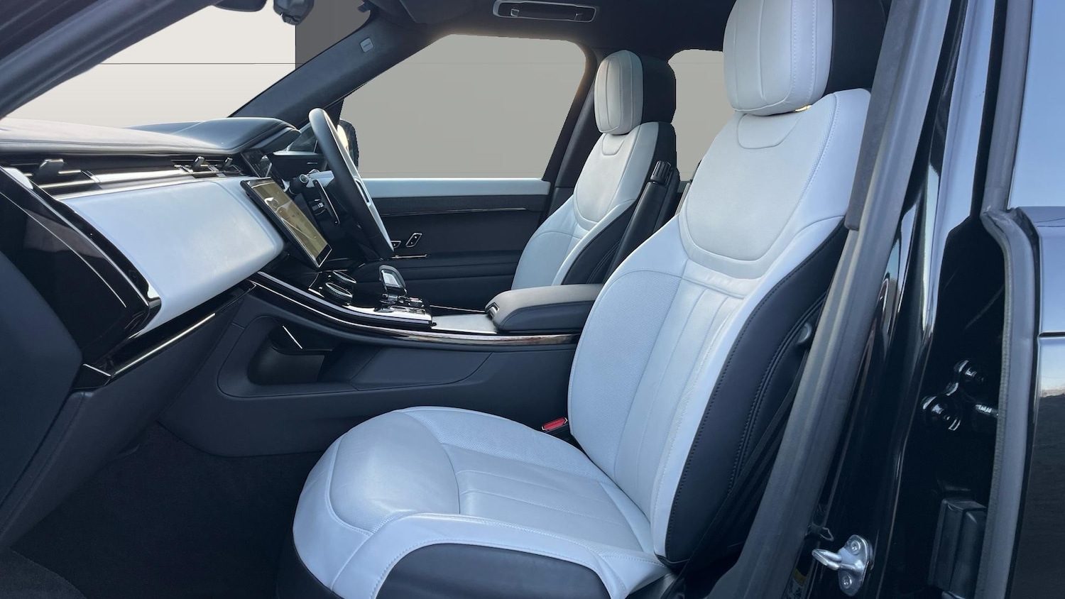 Used Land Rover Range Rover Sport 2023 for sale - 76919702: Photo 3