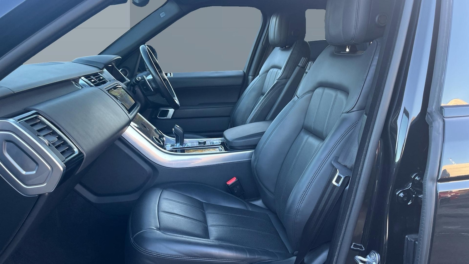 Used Land Rover Range Rover Sport 2021 for sale - 76299307: Photo 3