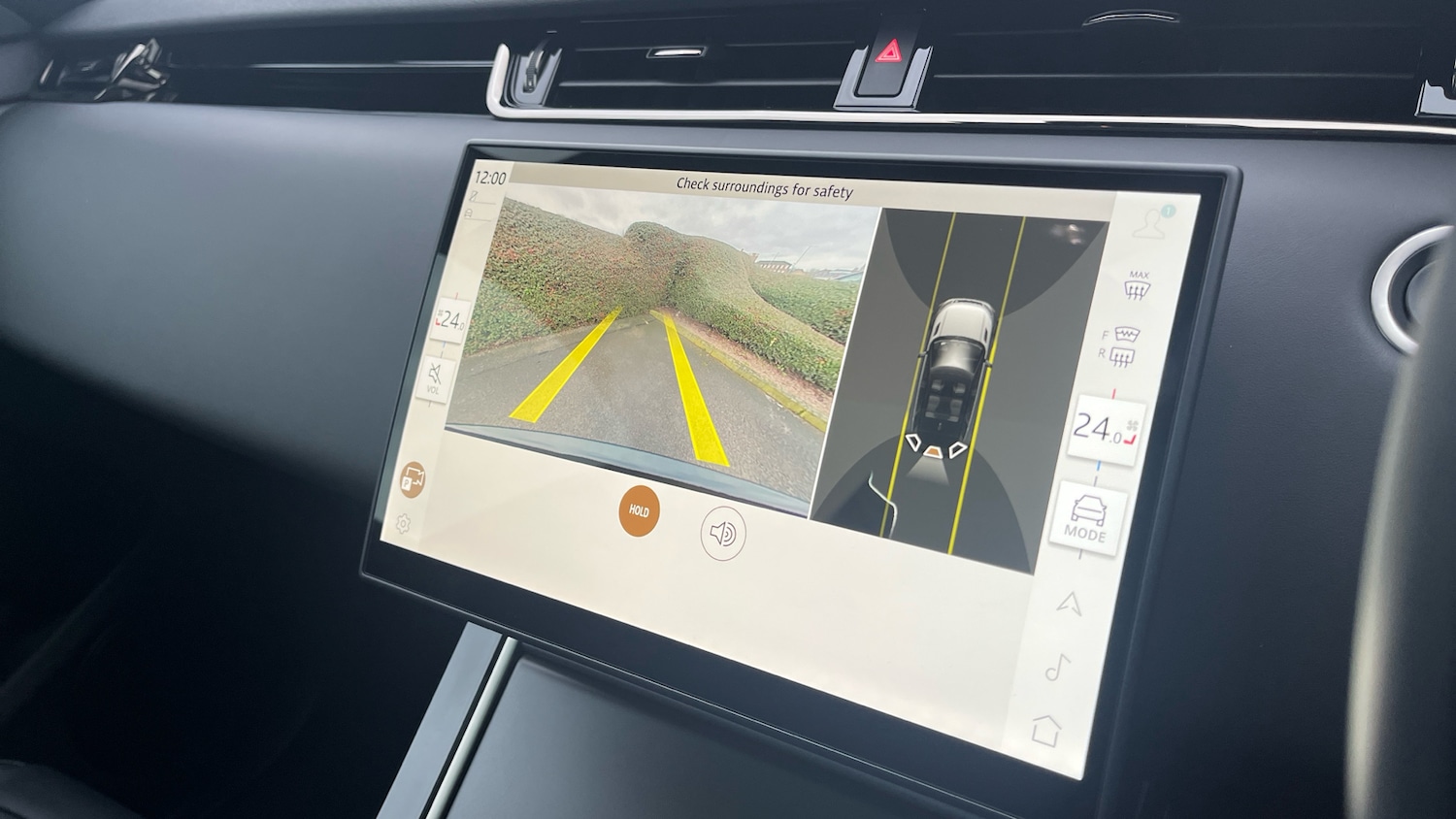 Used Land Rover Range Rover Evoque 2025 for sale - 76969648: Photo 12