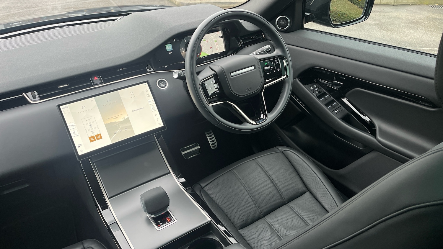 Used Land Rover Range Rover Evoque 2025 for sale - 76969648: Photo 31