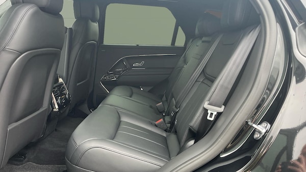 Used Land Rover Range Rover Sport 2025 for sale - 76242762: Photo 4