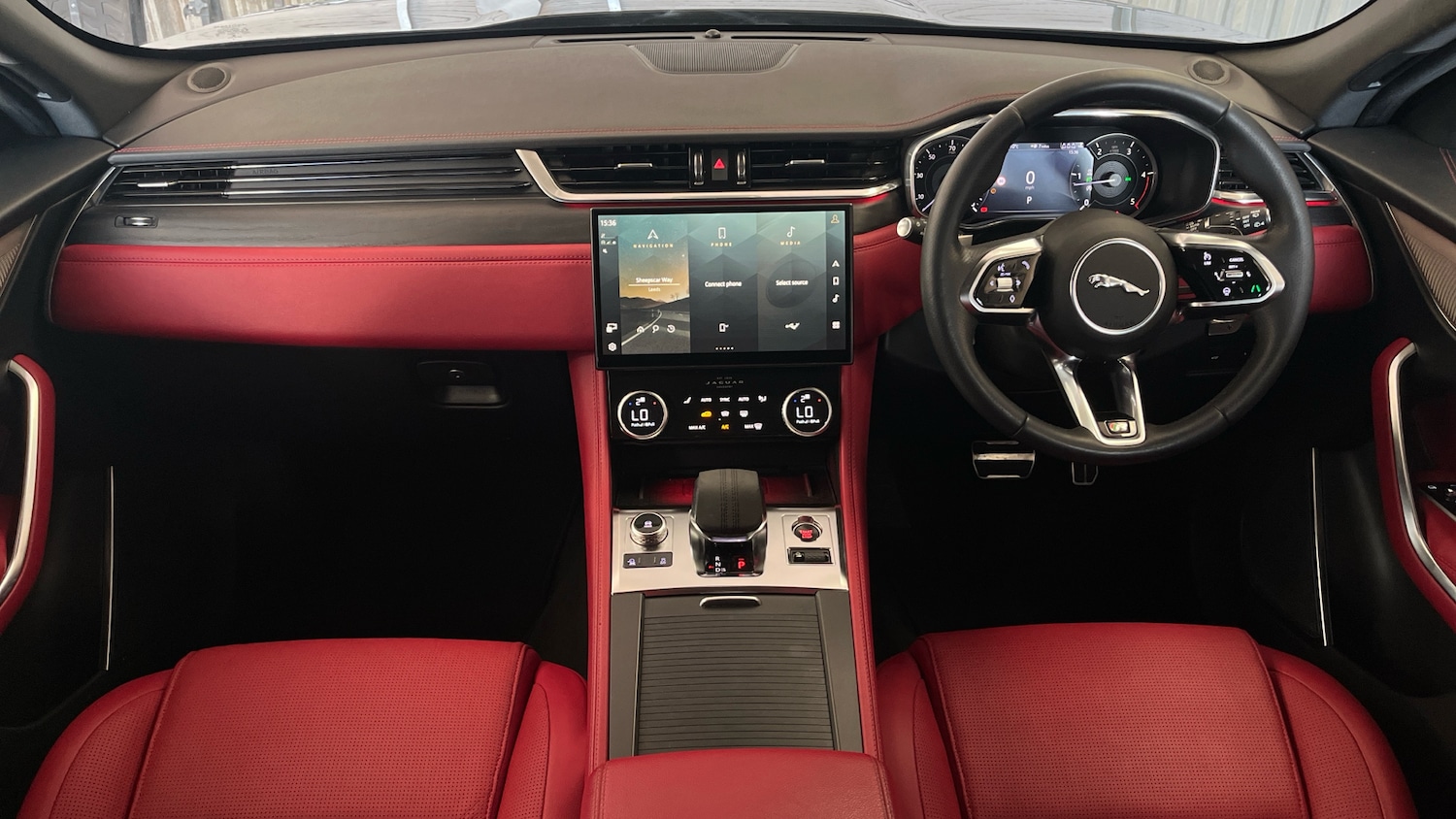 Used Jaguar F-Pace 2022 for sale - 77592683: Photo 9