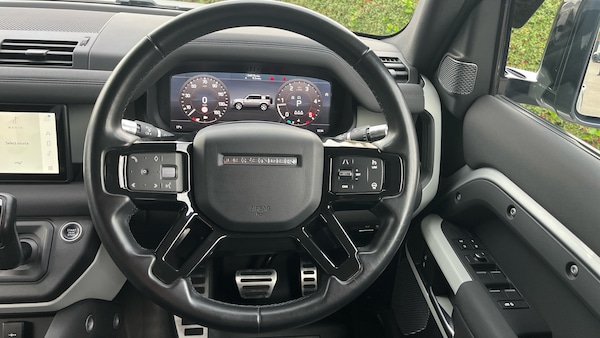 Used Land Rover Defender 2020 for sale - 76233080: Photo 15