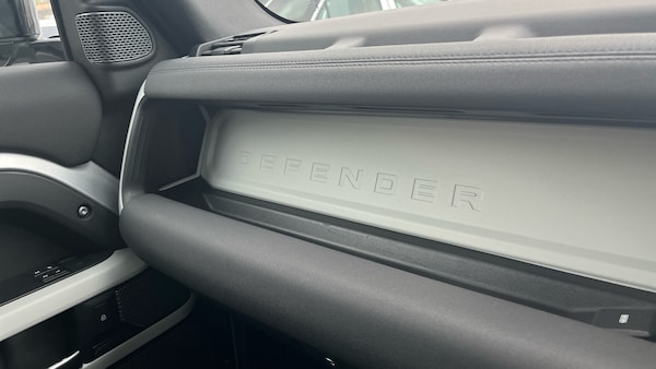 Used Land Rover Defender 2020 for sale - 76233080: Photo 23