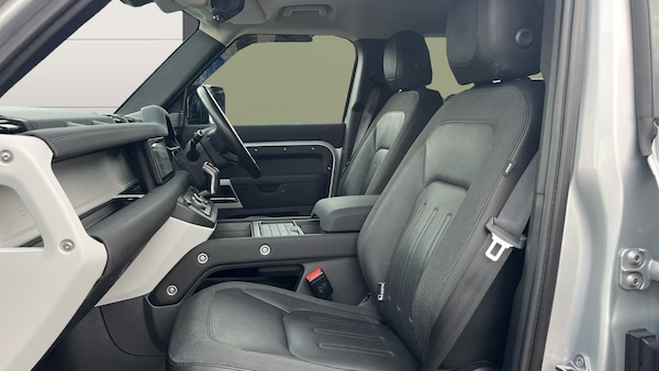 Used Land Rover Defender 2020 for sale - 76233080: Photo 3