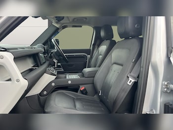 Used Land Rover Defender 2020 for sale - 76233080: Photo 3