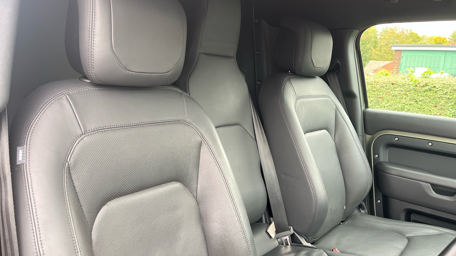 Used Land Rover Defender 2022 for sale - 76262788: Photo 23