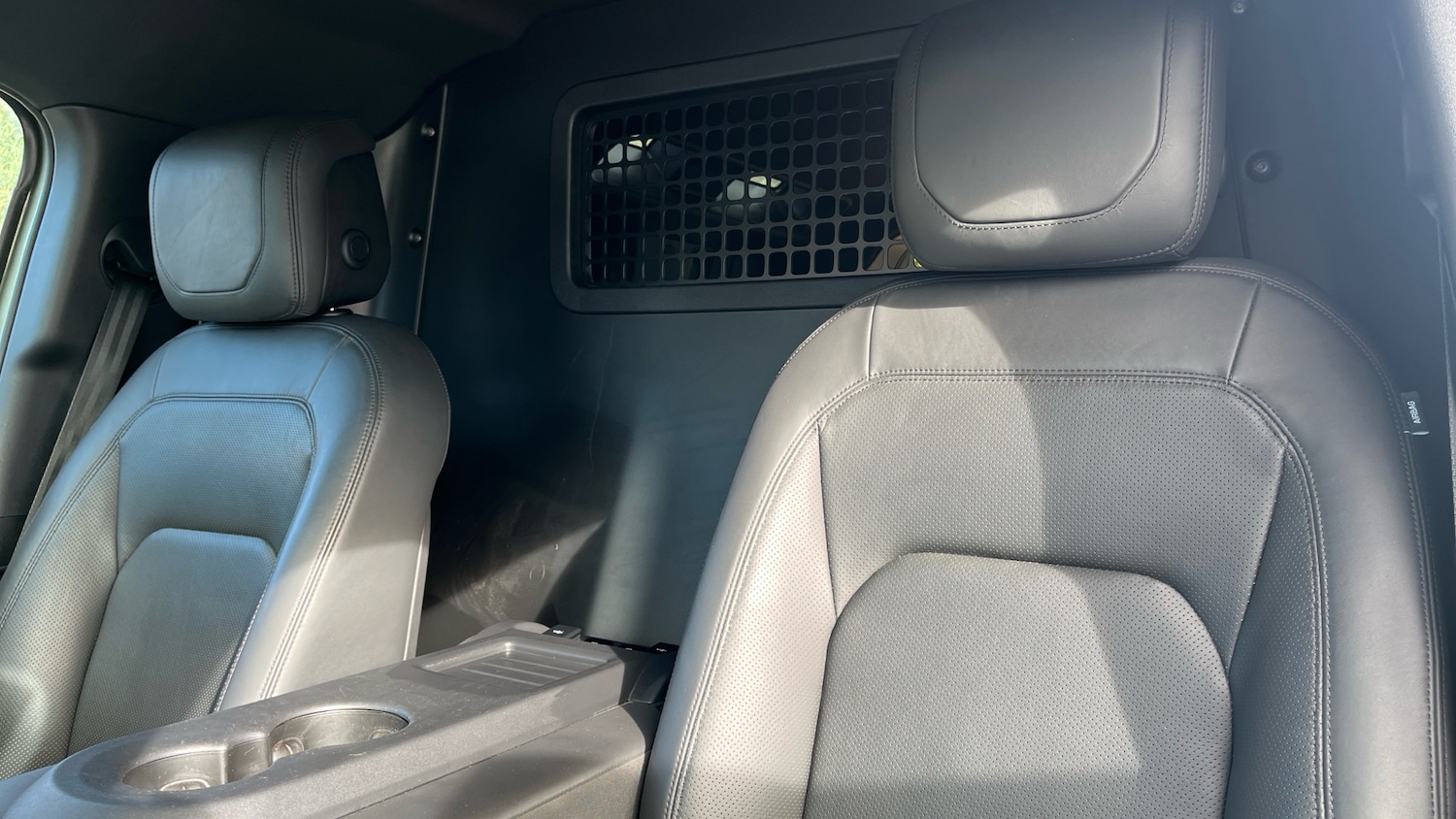 Used Land Rover Defender 2022 for sale - 76262788: Photo 24