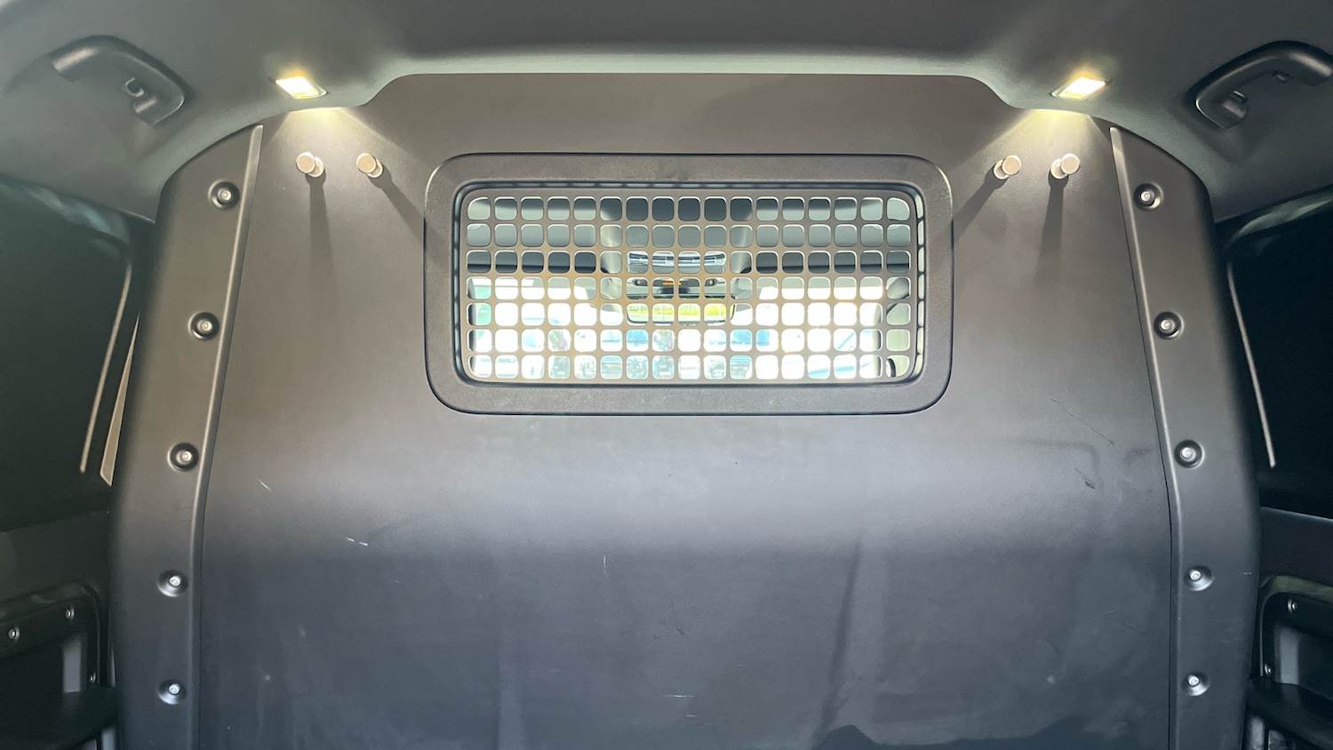 Used Land Rover Defender 2022 for sale - 76262788: Photo 27