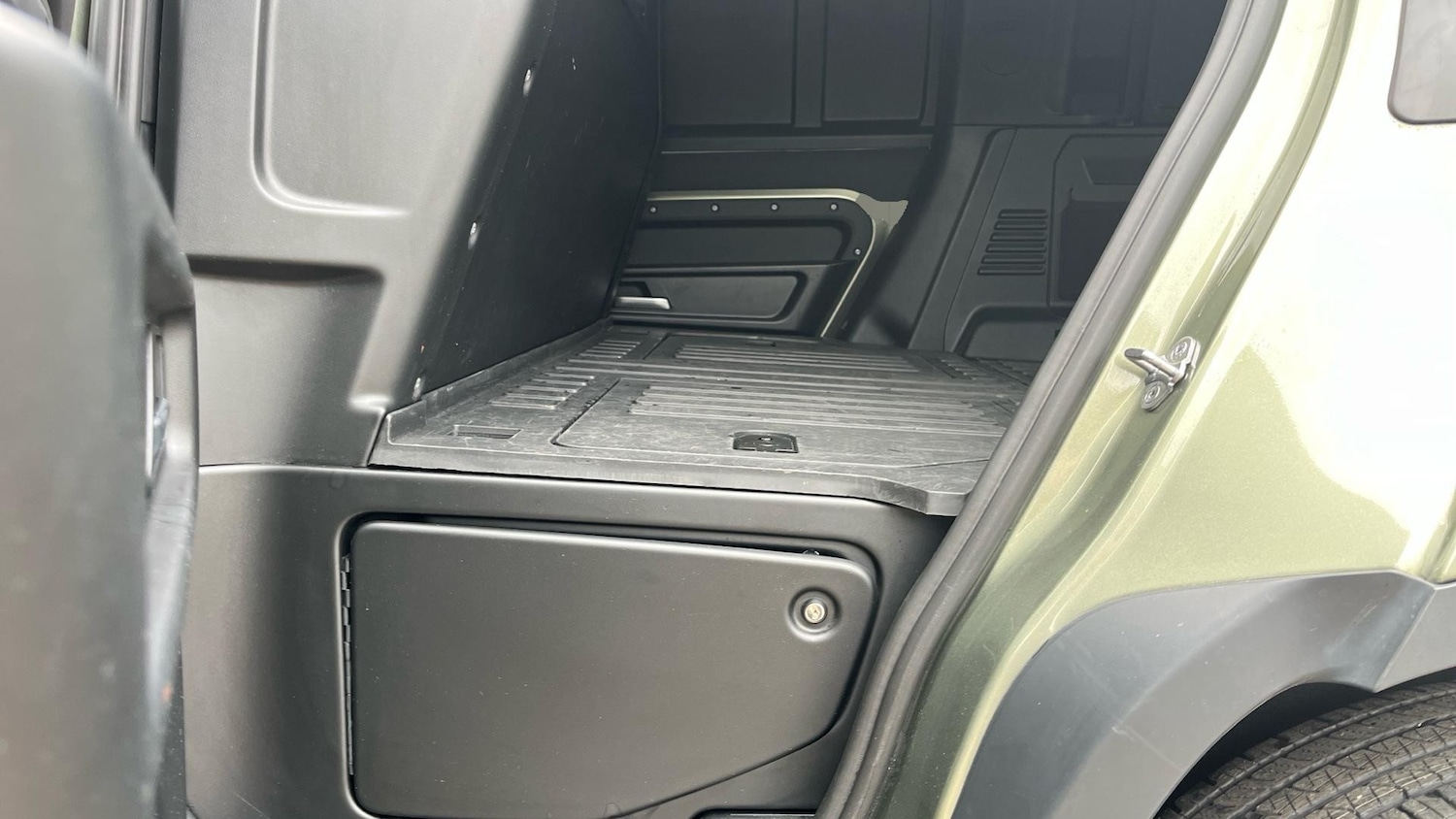 Used Land Rover Defender 2022 for sale - 76262788: Photo 4