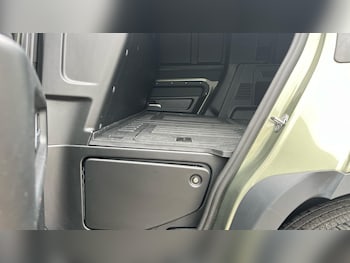 Used Land Rover Defender 2022 for sale - 76262788: Photo