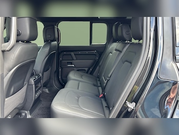 Used Land Rover Defender 2025 for sale - 79419972: Photo