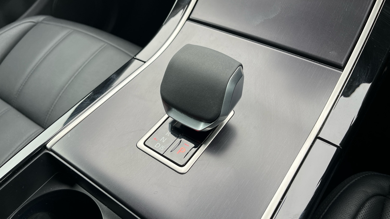 Used Land Rover Range Rover Evoque 2025 for sale - 78067348: Photo 13