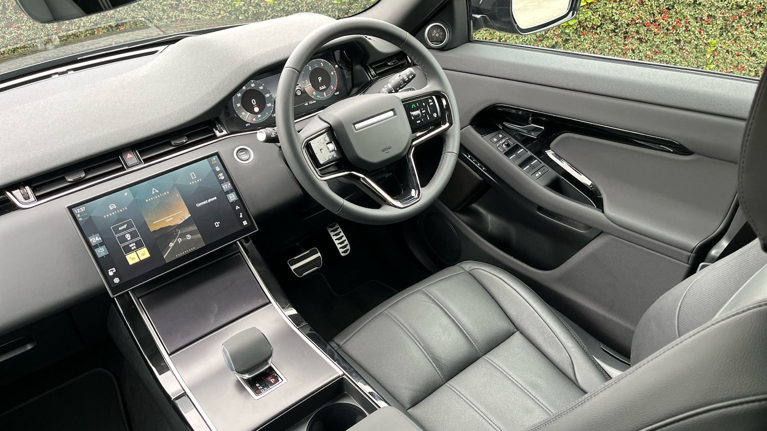 Used Land Rover Range Rover Evoque 2025 for sale - 78067348: Photo 24